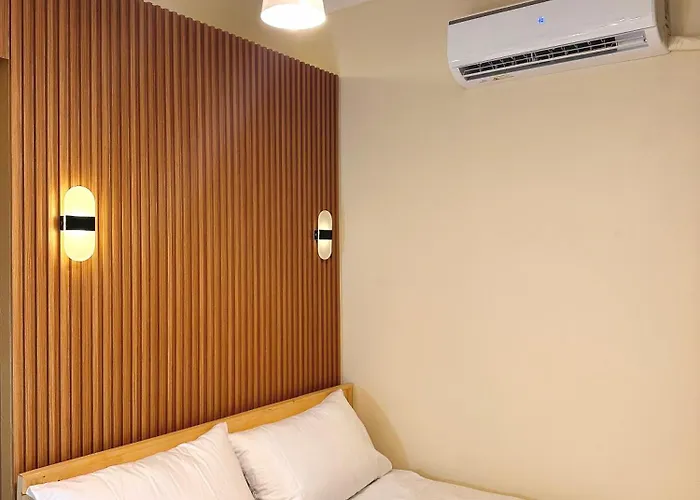 Smdc Breeze Residences Pasay Near Picc Moa Airport World Trade Center Fast Wifi Pool Karaoke Manila